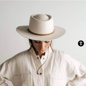 Gigi pip wren flat brim